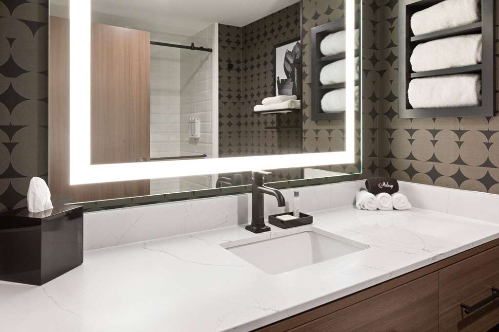 Riverbend Hotel and Suites Trademark Collection by Wyndham - photo 14