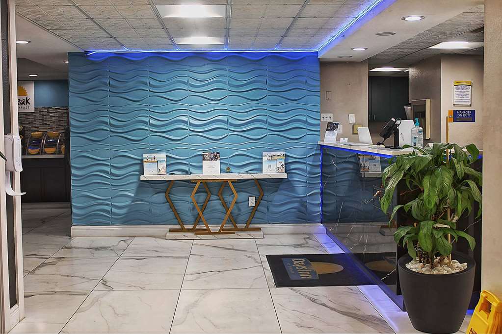 Days Inn by Wyndham Marianna - photo 9