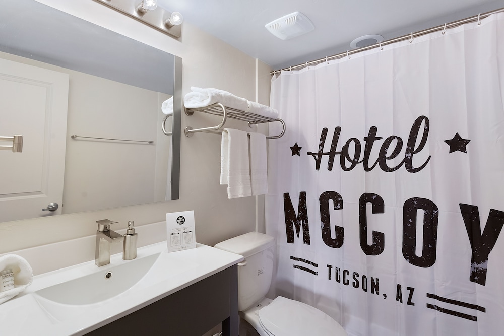 Hotel McCoy Tucson Art Coffee Beer Wine - photo 26