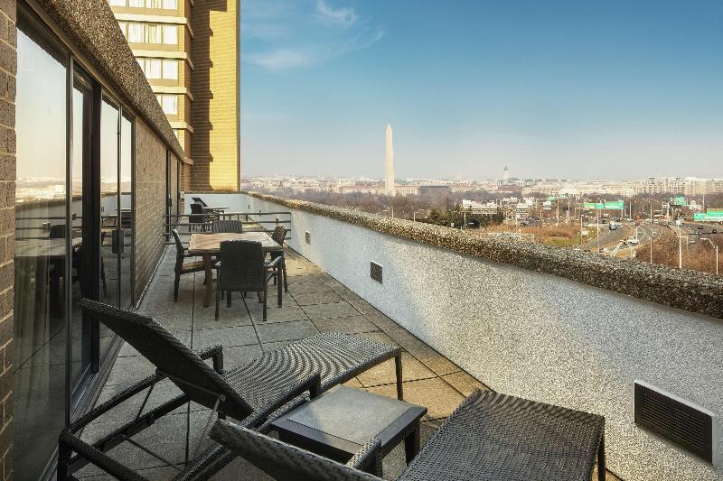 DoubleTree by Hilton Washington DC Crystal City - photo 107