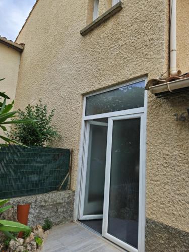 Aponinevi in Beziers, France