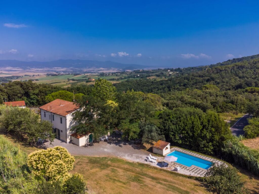 Apartment Podere La Madonnina 1 by Interhome — 4-Star Luxury Hotel in Rosignano Marittimo, Italy