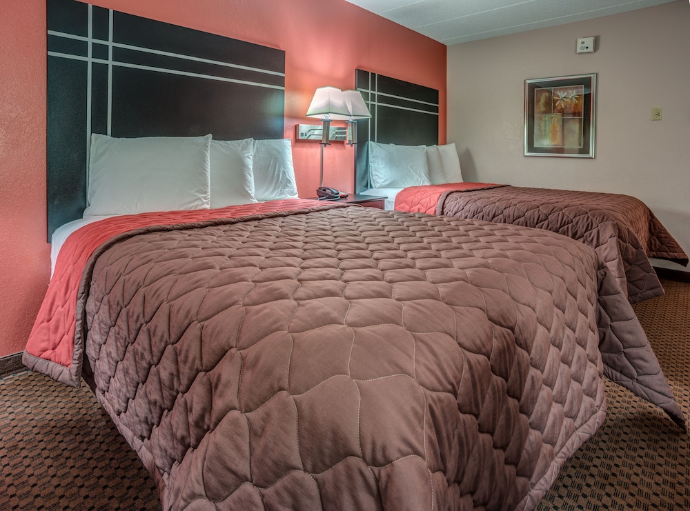 Prime Rate Inn - photo 6