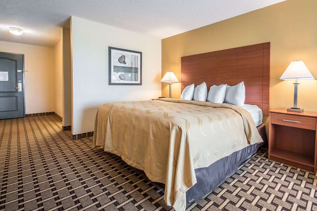 Quality Inn & Suites East Troy I 43 - photo 11