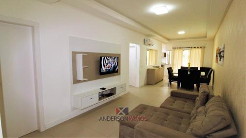 1068 Apartamento com vista para o mar