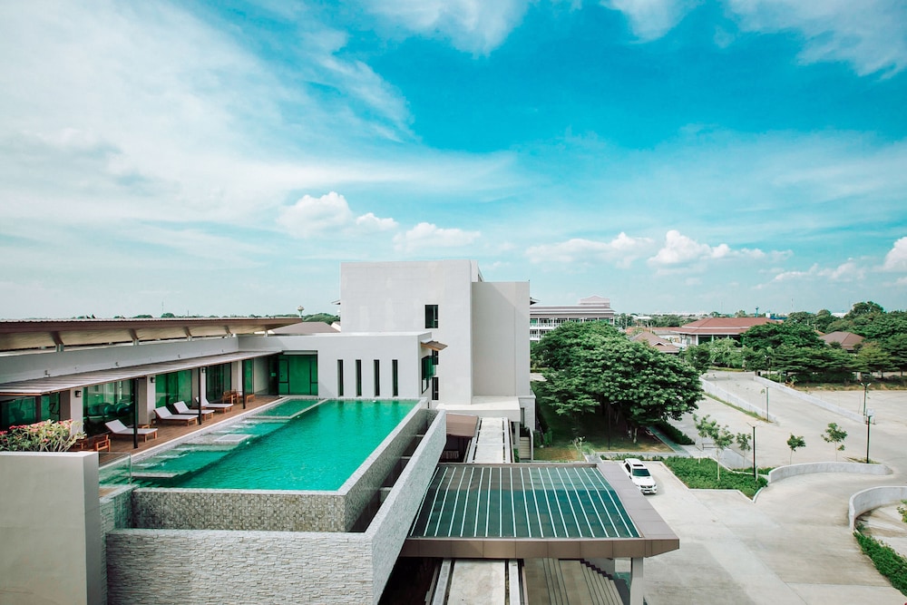The Cavalli Casa Resort in Phra Nakhon Si Ayutthaya, Thailand