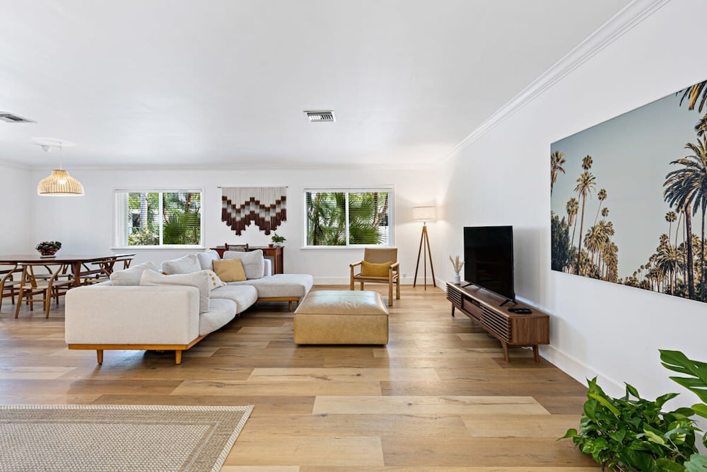 Spacious Beach Apt in Las Olas Blvd — 4-Star Luxury Hotel in Fort Lauderdale, United States
