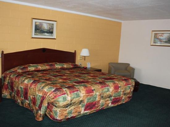 Childress Inn - photo 12