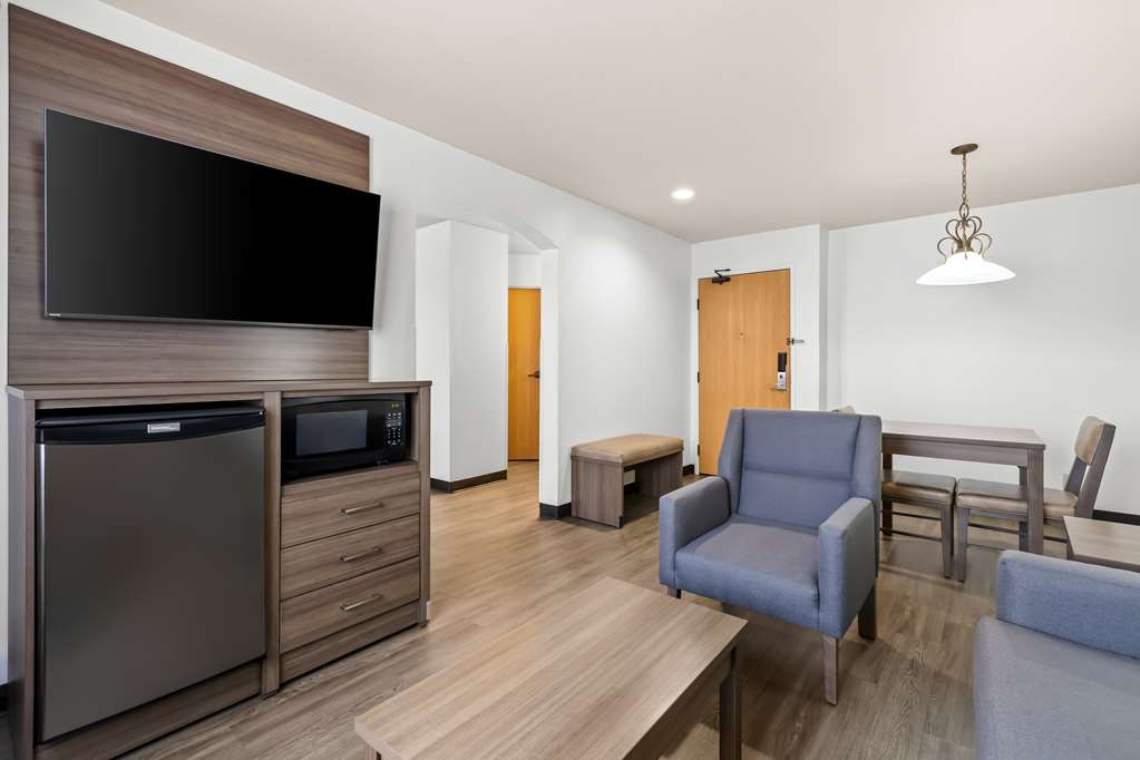 Best Western Plus Caldwell Inn & Suites - photo 11