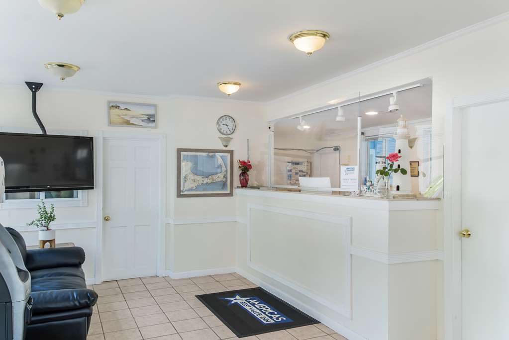 Americas Best Value Inn & Suites Hyannis Cape Cod - photo 5