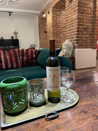 Matisse apartment in old Tbilisi — 4-Star Luxury Hotel in Tbilisi, Georgia