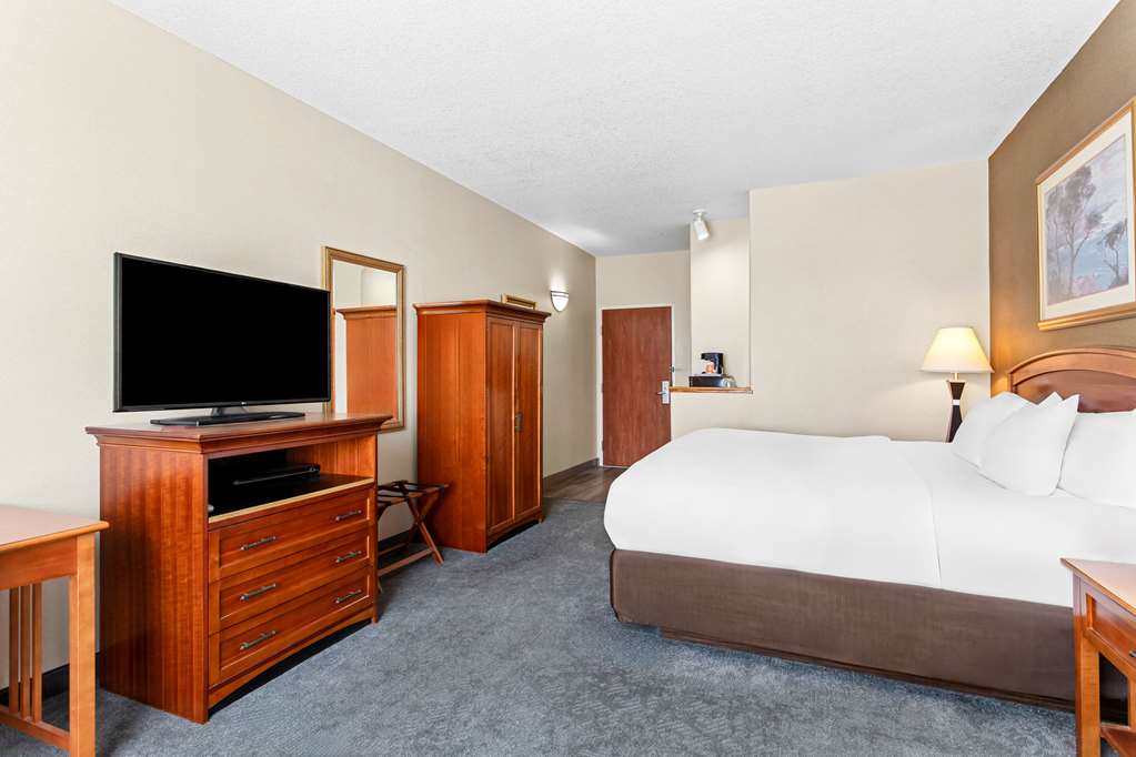 Comfort Inn & Suites I 25 near Spaceport America - photo 14