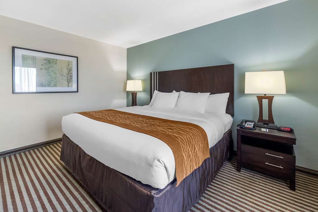 Comfort Inn & Suites Perry I 35 - photo 24