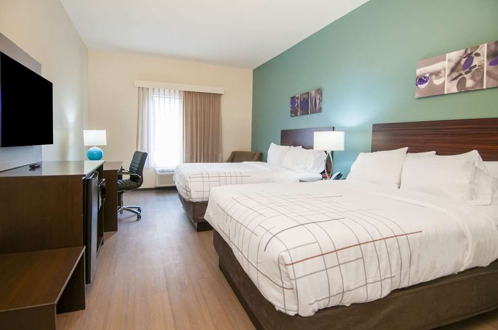 Howard Johnson by Wyndham University of Alabama Tuscaloosa - photo 2