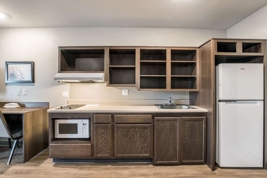 WoodSpring Suites Colton - photo 18