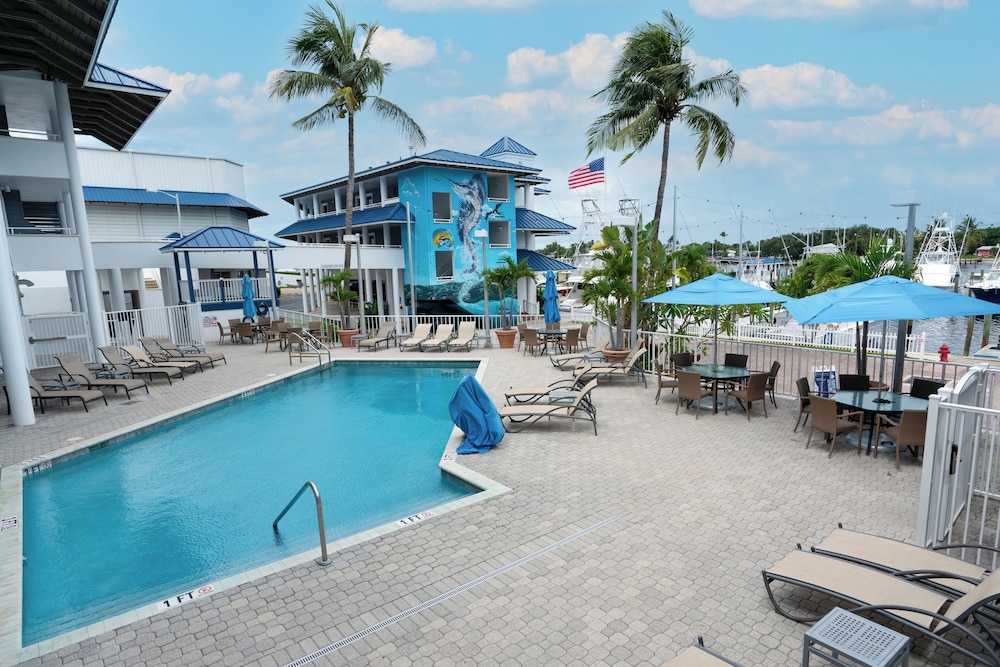 Pirate's Cove Resort & Marina - photo 29
