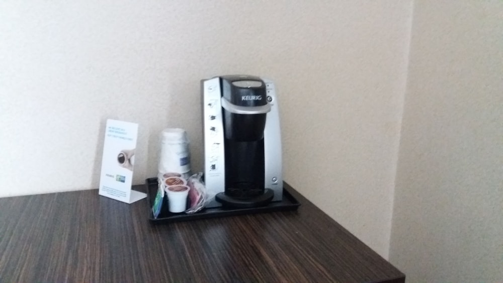 Holiday Inn Express Hotel & Suites Waterford by IHG - photo 51
