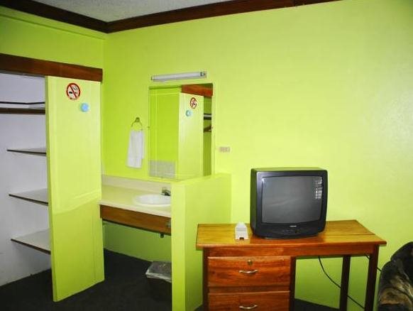 The Bakadeer Inn — Belize City — photo 2