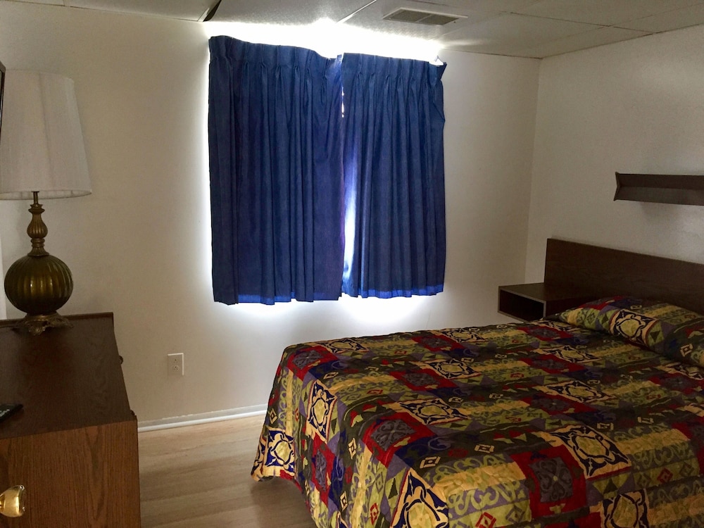 White Caps Motel - photo 7