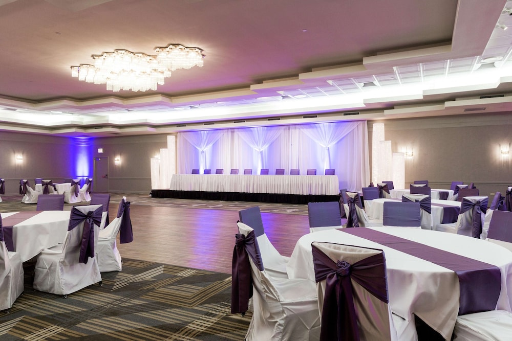 Hilton Chicago Oak Lawn - photo 42