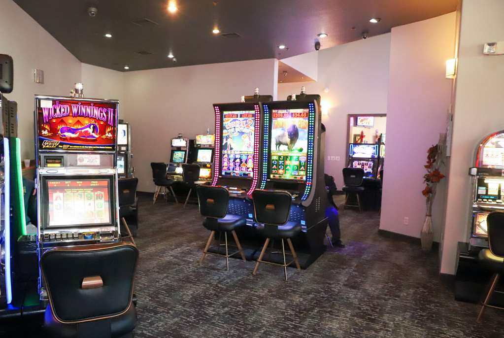 Super 8 by Wyndham Deadwood Black Hills Area - photo 19