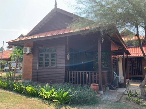 Rumah Seraya@Zaki s Residence Marang Terengganu — 4-Star Luxury Hotel in Marang, Malaysia