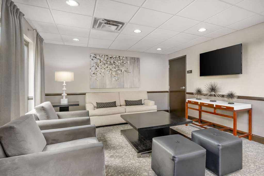 Best Western Suites - photo 2