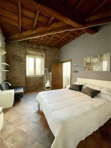 Navona Fox House 2 — 4-Star Luxury Hotel in Rome, Italy