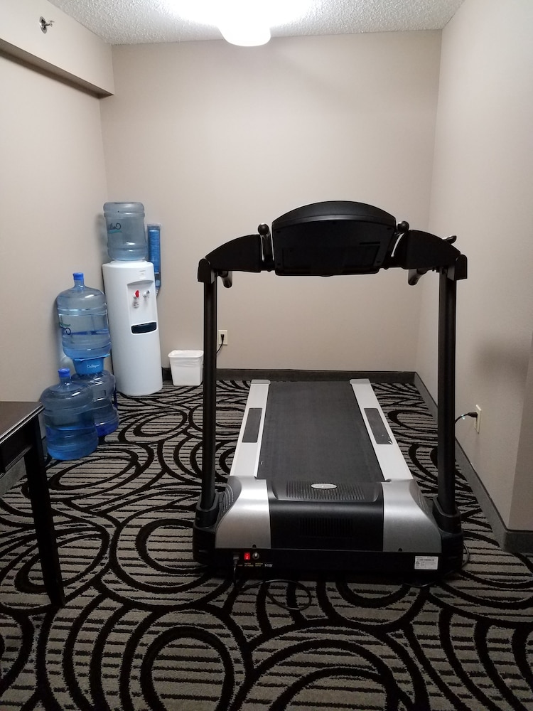 Okoboji Inn & Suites - photo 30