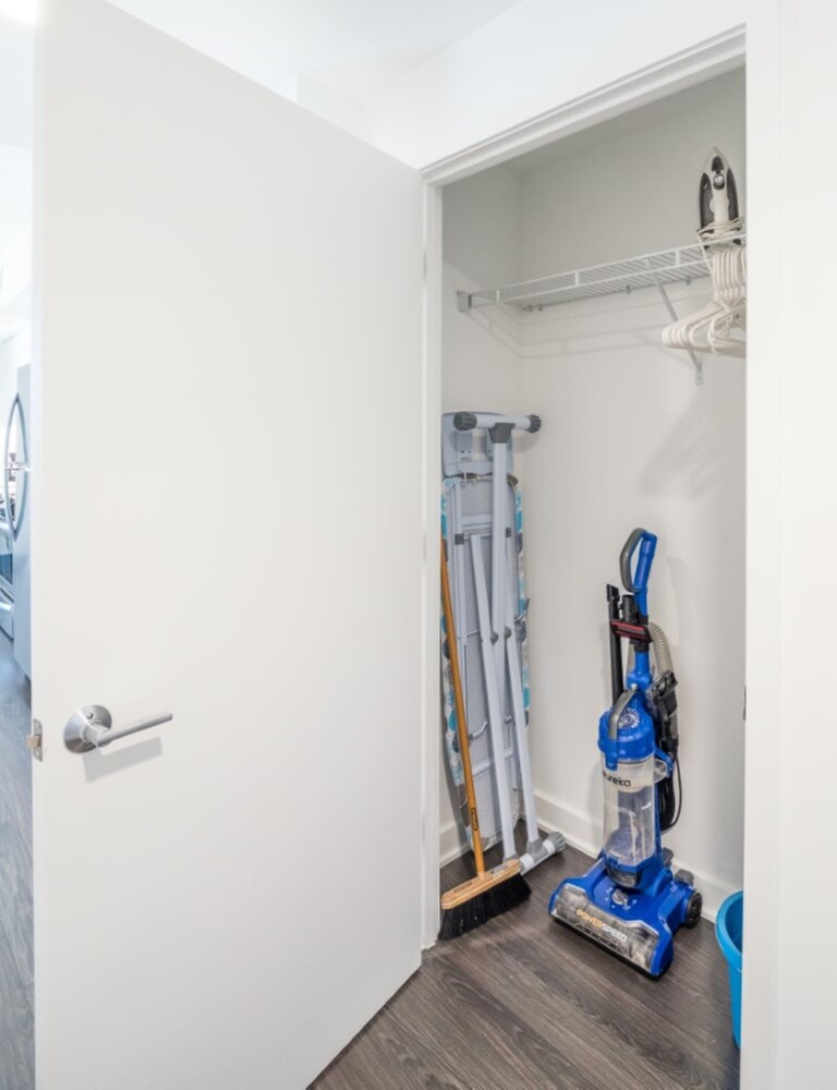 Global Luxury Suites at Reston Town Center - photo 40