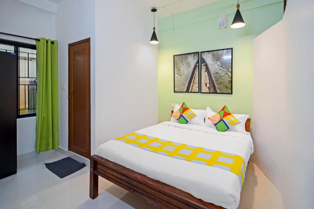Hotel O Home Pop Tavern Pettah in Thiruvananthapuram, India