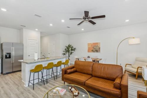 New Home Near Uwf & Pns Beach — 4-Star Luxury Hotel in Pensacola, United States