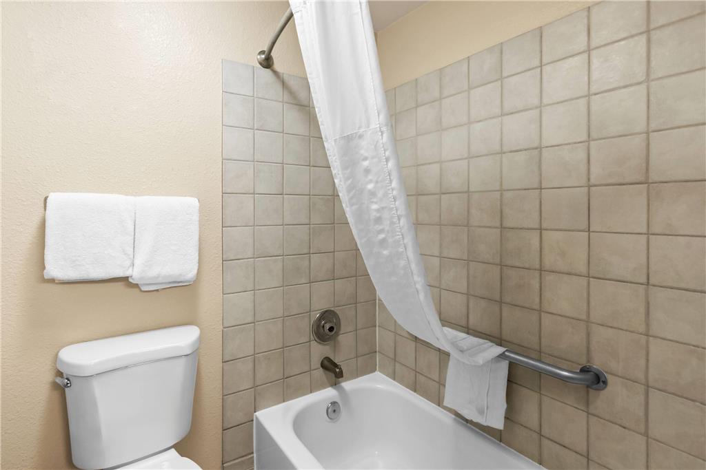 Baymont by Wyndham Yakima Riverfront - photo 31