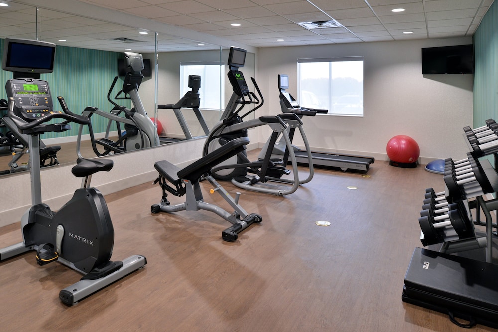 Holiday Inn Express Hotel & Suites Royse City by IHG - photo 38