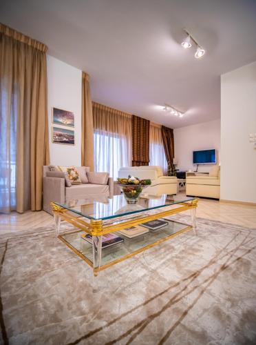 Yianni's Home Comfort Apartment in Volos — 4-Star Luxury Hotel in Volos, Greece