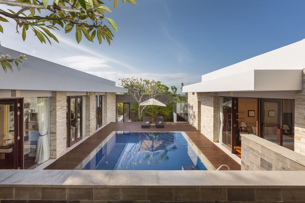 The Reiko Villa Bali — 4-Star Luxury Hotel in Nusa Dua, Indonesia