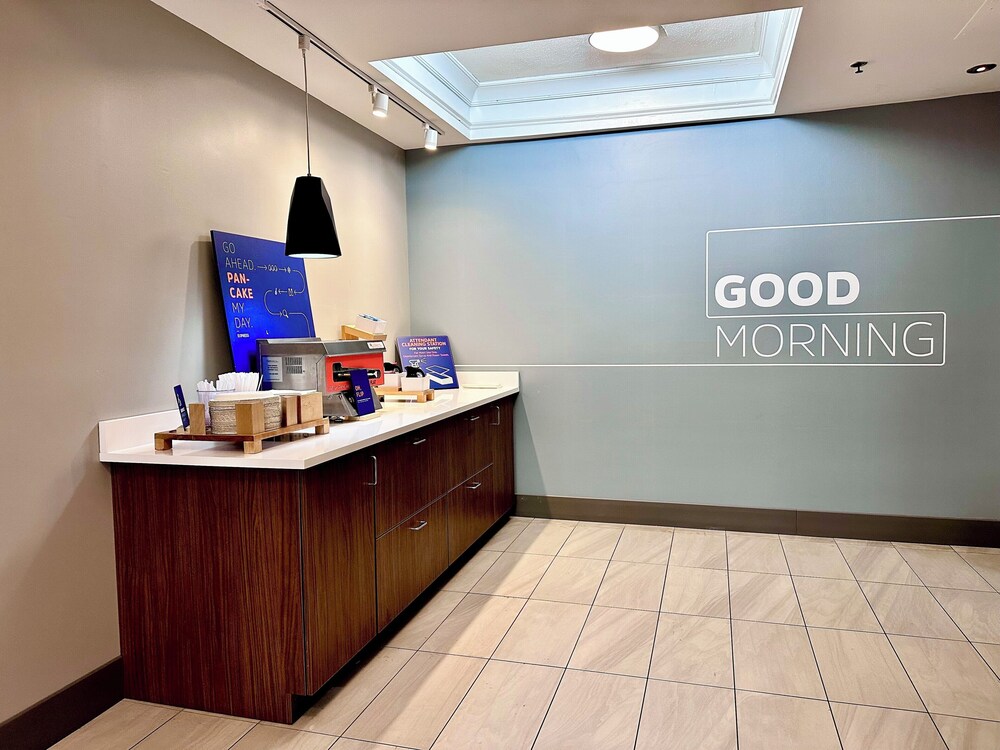 Holiday Inn Express Hotel & Suites Hinesville East Fort Stewart - photo 134