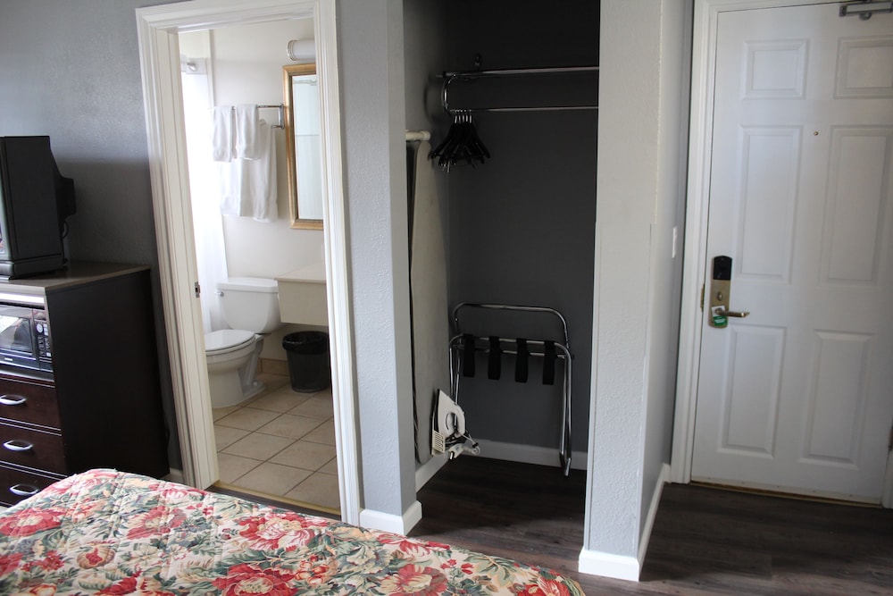 Layne Hotel - photo 7