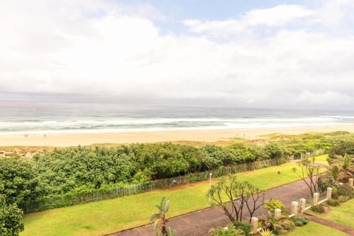 L'Escalier Cabanas 404 — 4-Star Luxury Hotel in Amanzimtoti, South Africa