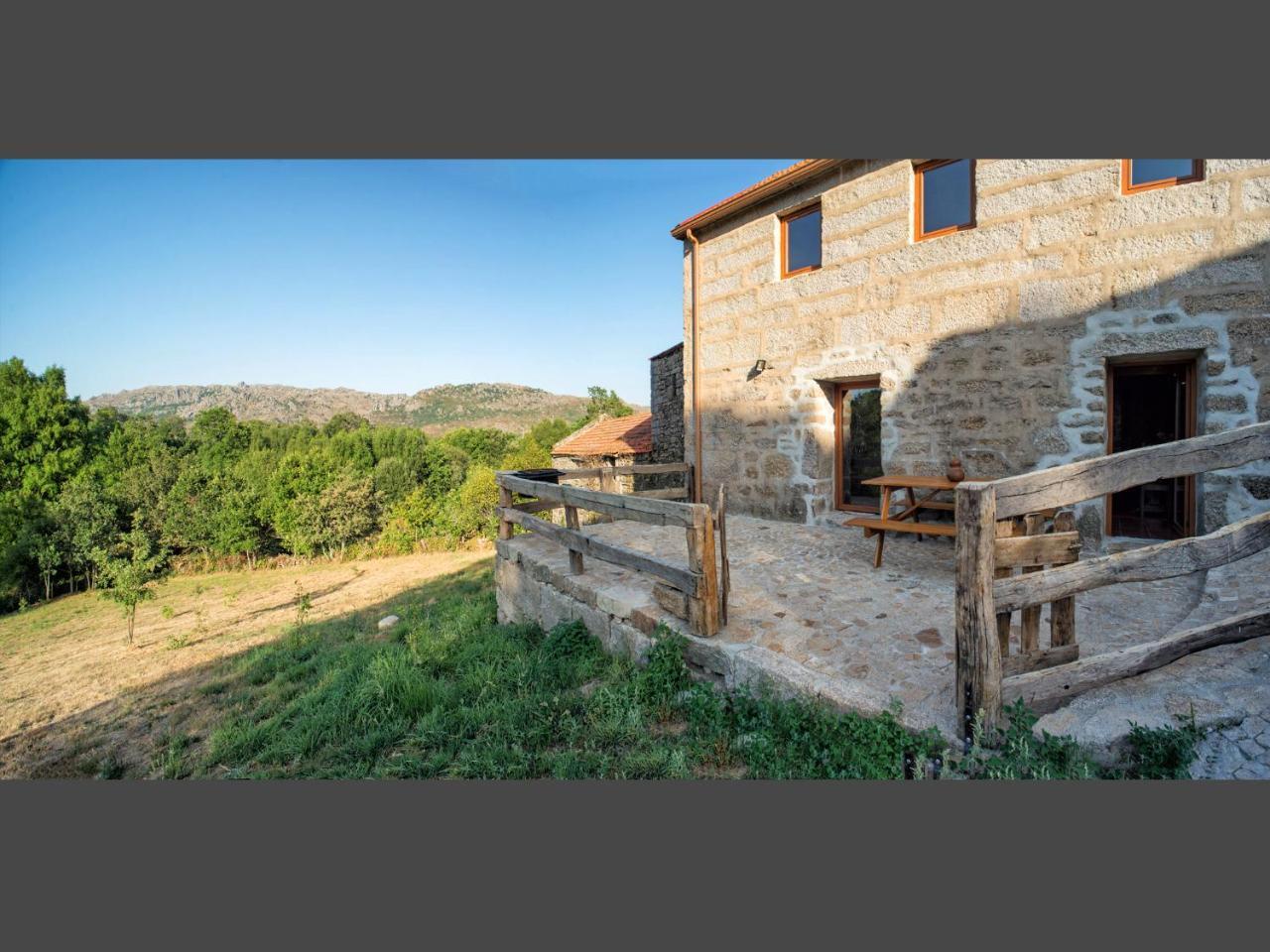 Casa Alagoa — 4-Star Luxury Hotel in Melgaco, Portugal