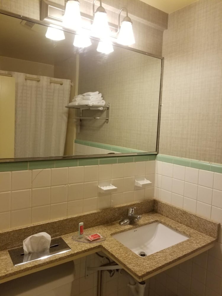 Falls Inn - photo 29