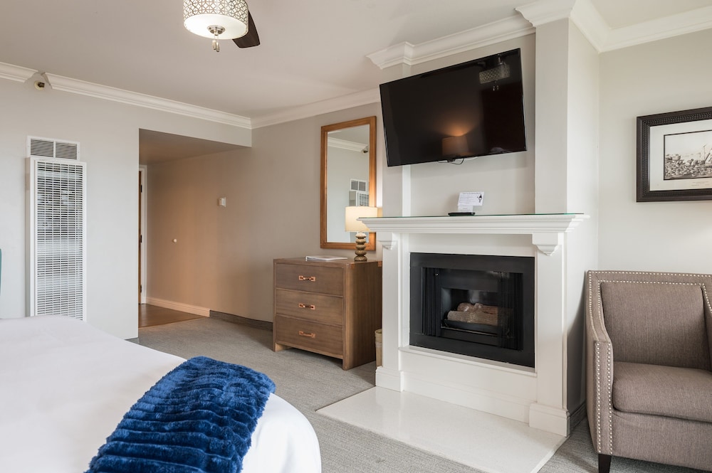 456 Embarcadero Inn & Suites - photo 16