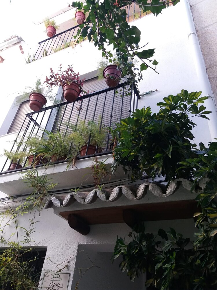Spacious comfortable house in Quesada with balcony — 4-Star Luxury Hotel in Quesada, Spain