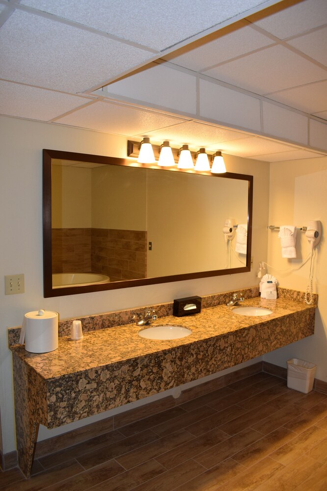 Best Western Wichita North Hotel and Suites - photo 31