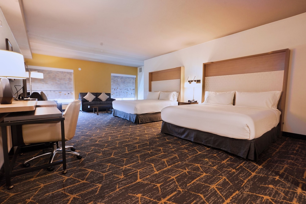 Holiday Inn & Suites Oakland Airport by IHG - photo 31