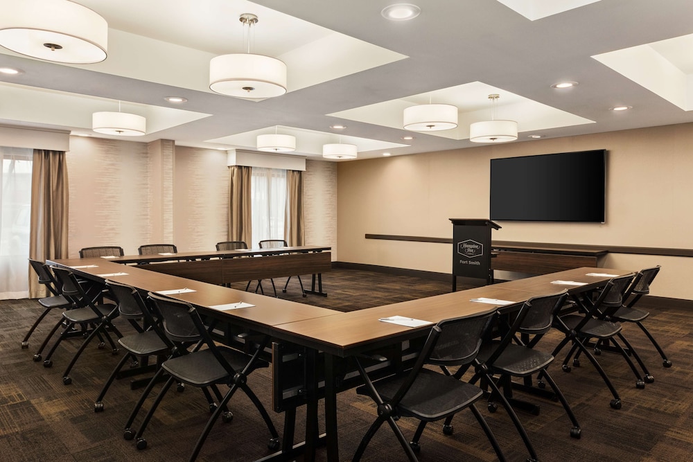 Hampton Inn by Hilton Fort Smith - photo 43