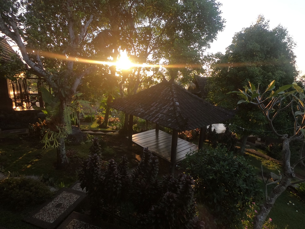 D Kailash Retreat — Sukasada