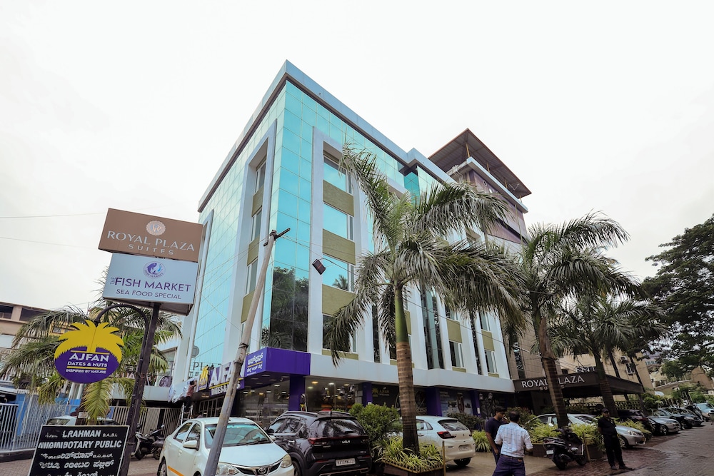 Royal Plaza Suites by RAK Rooms in Mangalore, India