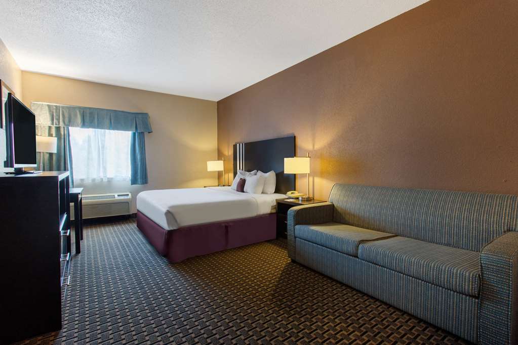 Ramada by Wyndham Glendale Heights Lombard - photo 8