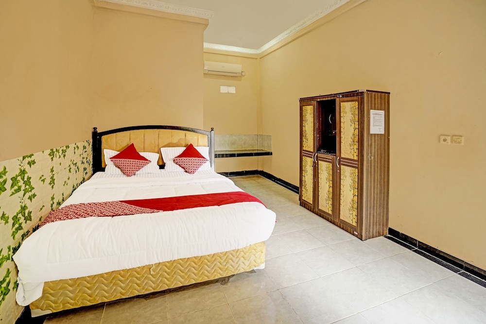 OYO Life 90508 Wisma Kenanga — hotel near Sultan Mahmud Badaruddin II Airport